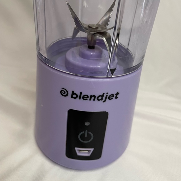 BLENDJET the original * NO CHARGING CORD * Portable Blender, 12 oz, Lavender - Picture 2 of 14